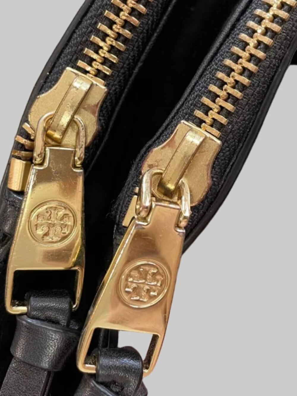 ๐ Vintage Tory Burch Robinson Saffiano Double Zip Tote Large ๐ - Picture 10 of 10